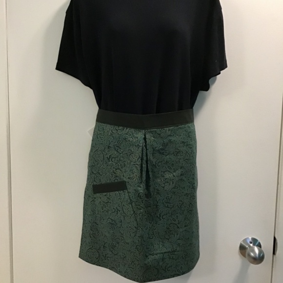 Aprons - Picture 3 of 11